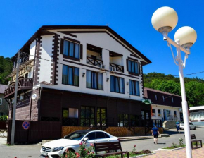Dzhankhot Guest house